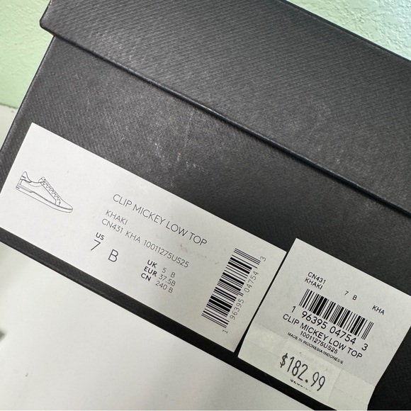 Disney Coach Clip Low Top Sneaker In Signature Jacquard With Mickey Mouse cn431 - Picture 8 of 8